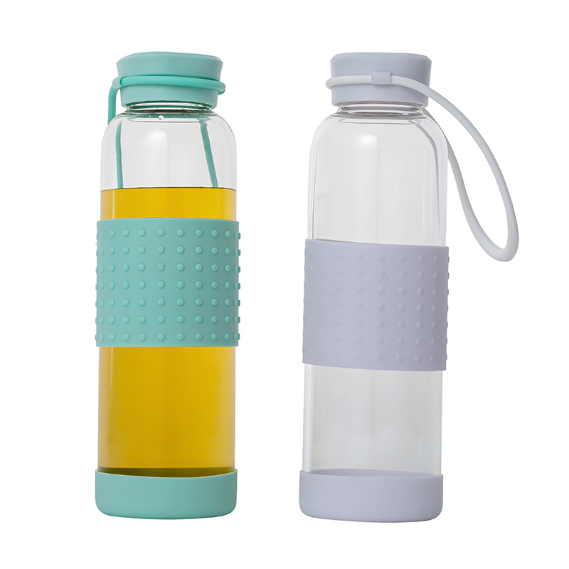 Botellas de vidrio vacío de 600 ml con soporte de silicona